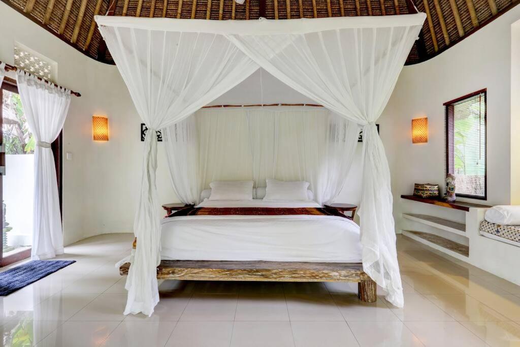 Rumah Kelapa Sepi होटल Karangasem (Bali)